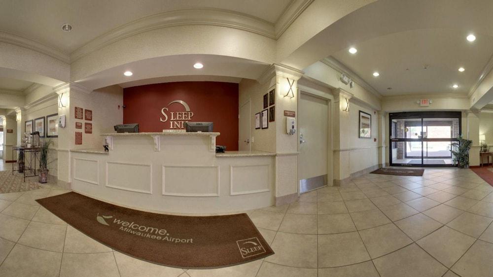 Sleep Inn & Suites Airport Milwaukee Exterior photo
